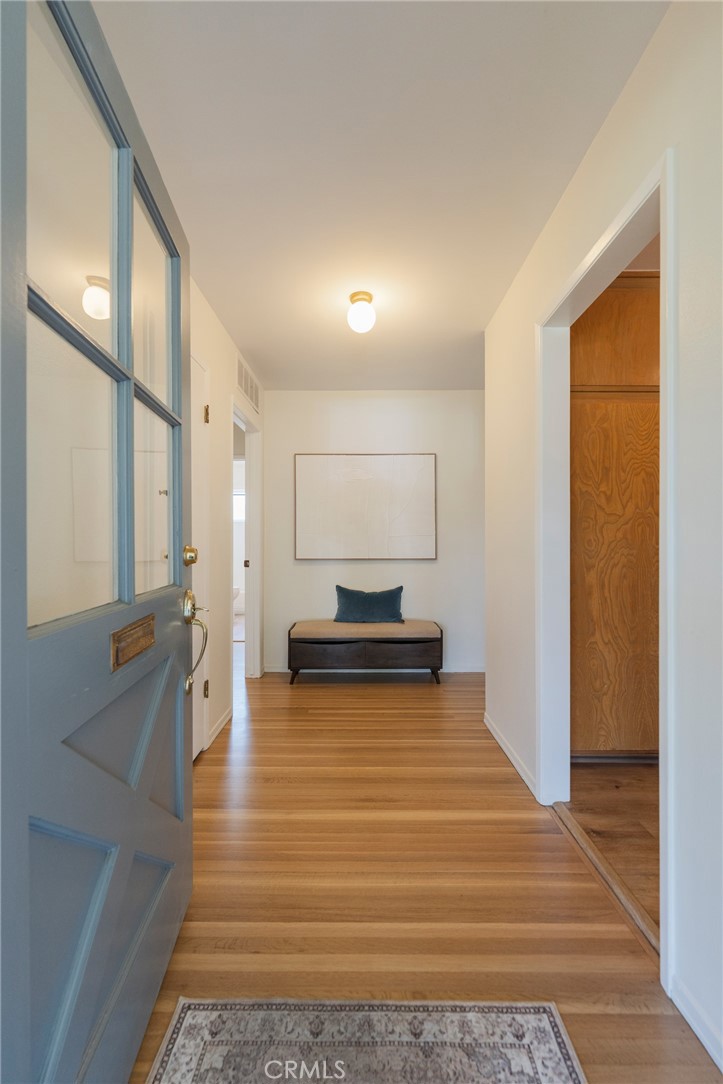 3122 W Teranimar