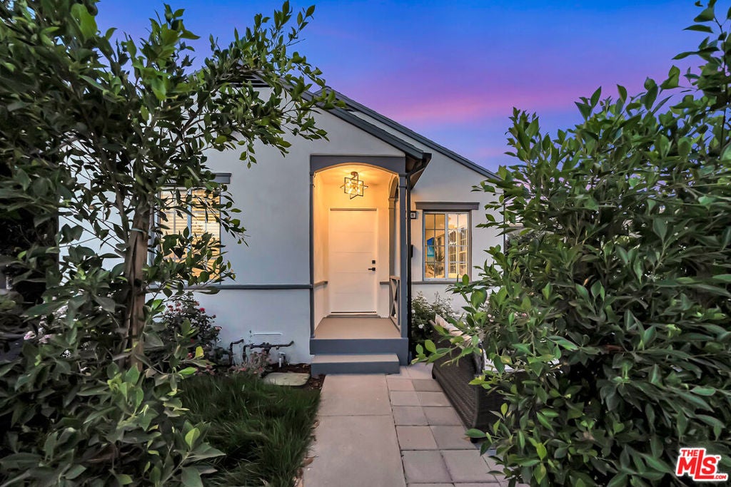 128 Lukens Place