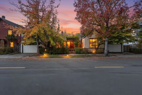 Photo of 2702 2702 Dana St St, Berkeley, CA 94705 (MLS # 41120643)