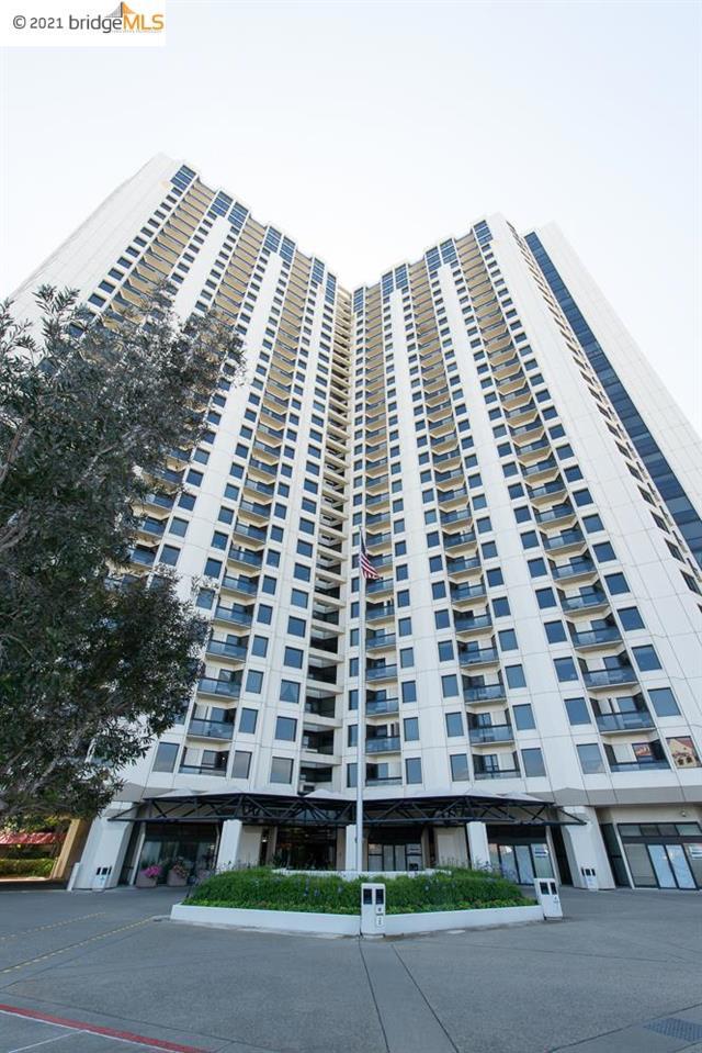 Large one bedroom condo(768 sq. ft.) at 30 story Pacific Park plaza in booming Emeryville. Spacious unit that has been remodeled and upgraded to the point that it shows like a new unit. Kitchen displays granite counter tops,stainless steel appliances,new cabinets and attractive back splash.Kitchen floor is covered with tile. Living room and bedroom have hardwood floors creating a warm and cozy atmosphere throughout. Bathroom area has been remodeled with new vanities,sinks and mirrors. The unit faces south,pleasantly warm, with a partial water view. The floor plan is a very popular one. Come see it.You'll love it.