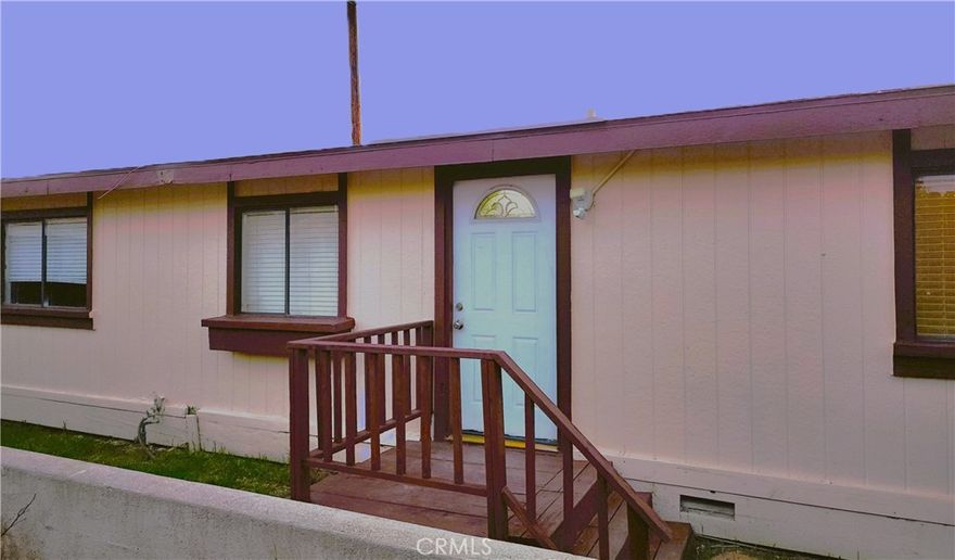 This is a manufactured home on a permanent foundation on a large lot. Great opportunity for first time buyer or investor. This would be a great cashflow rental with ADU potential for even more cashflow. Great View! Newer roof!