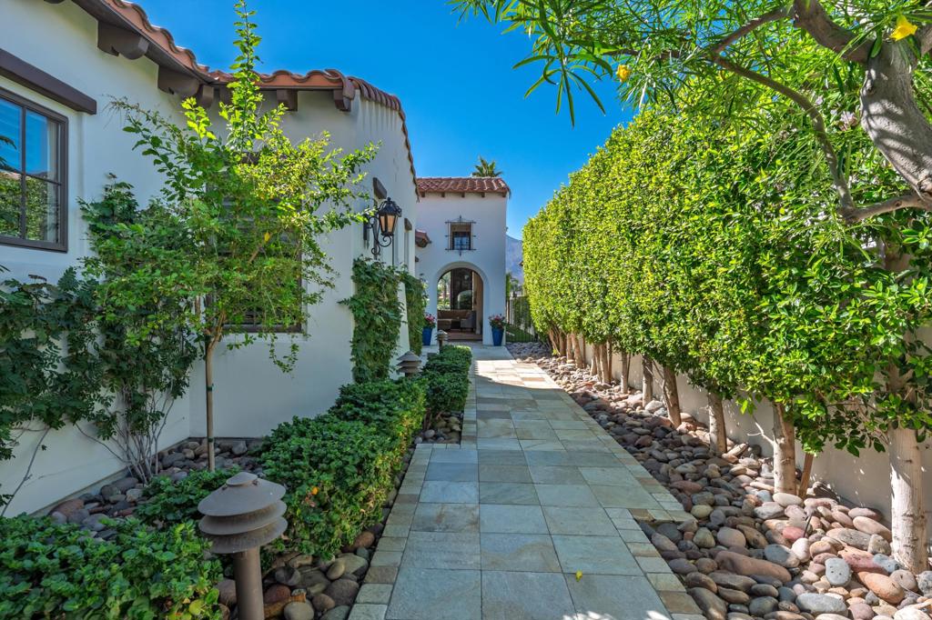 Andalusia at CM - Residential