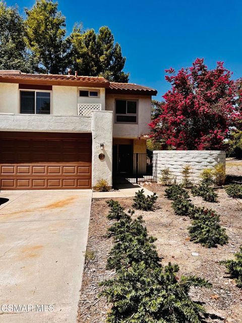 Photo of 937 Shadow Lake Drive, Thousand Oaks, CA 91360 (MLS # 226003176)