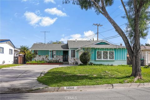 Photo of 14564 Charlemagne Ave Ave, Bellflower, CA 90706 (MLS # PW26041844)