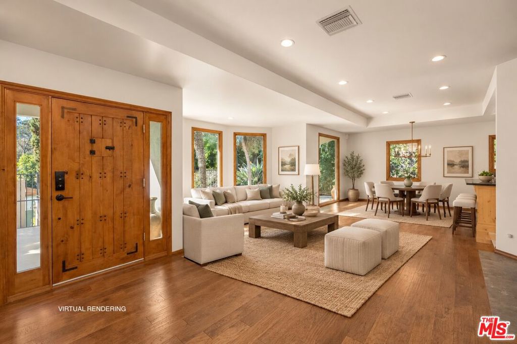 3058 Hollycrest Place