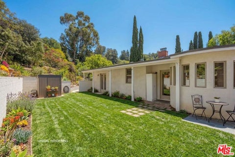 Tiny photo for 3058 Hollycrest Place, Los Angeles, CA 90068 (MLS # 26101670)