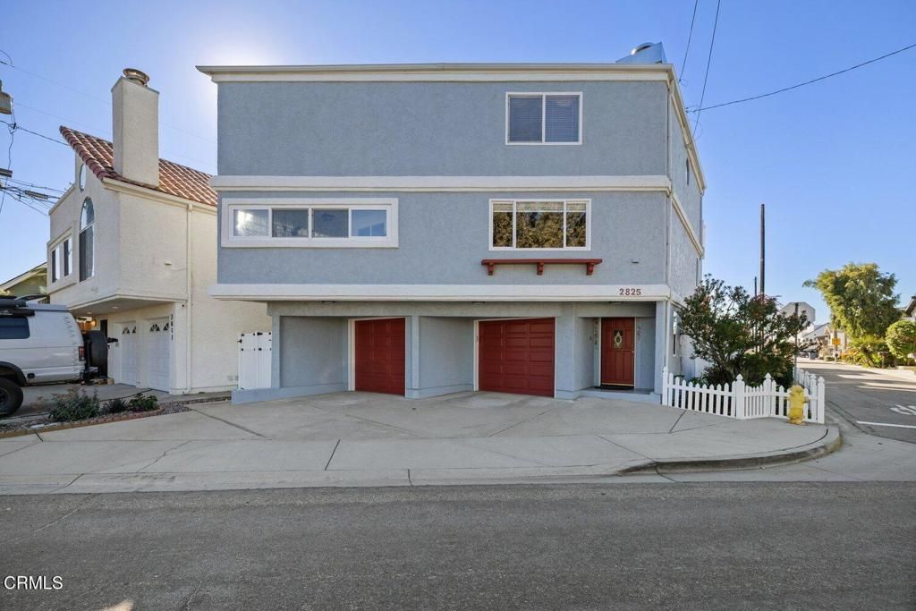 Photo of 2825 Panama Drive, Oxnard, CA 93035 (MLS # V1-34210)