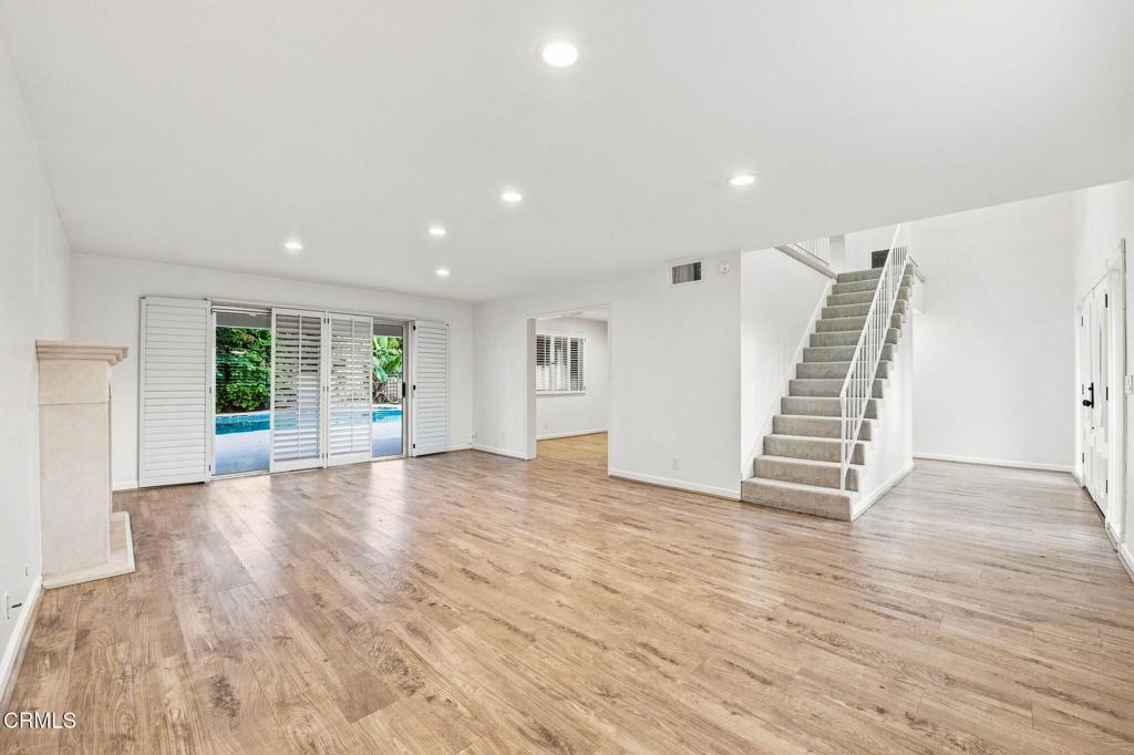 1128 El Monte Drive