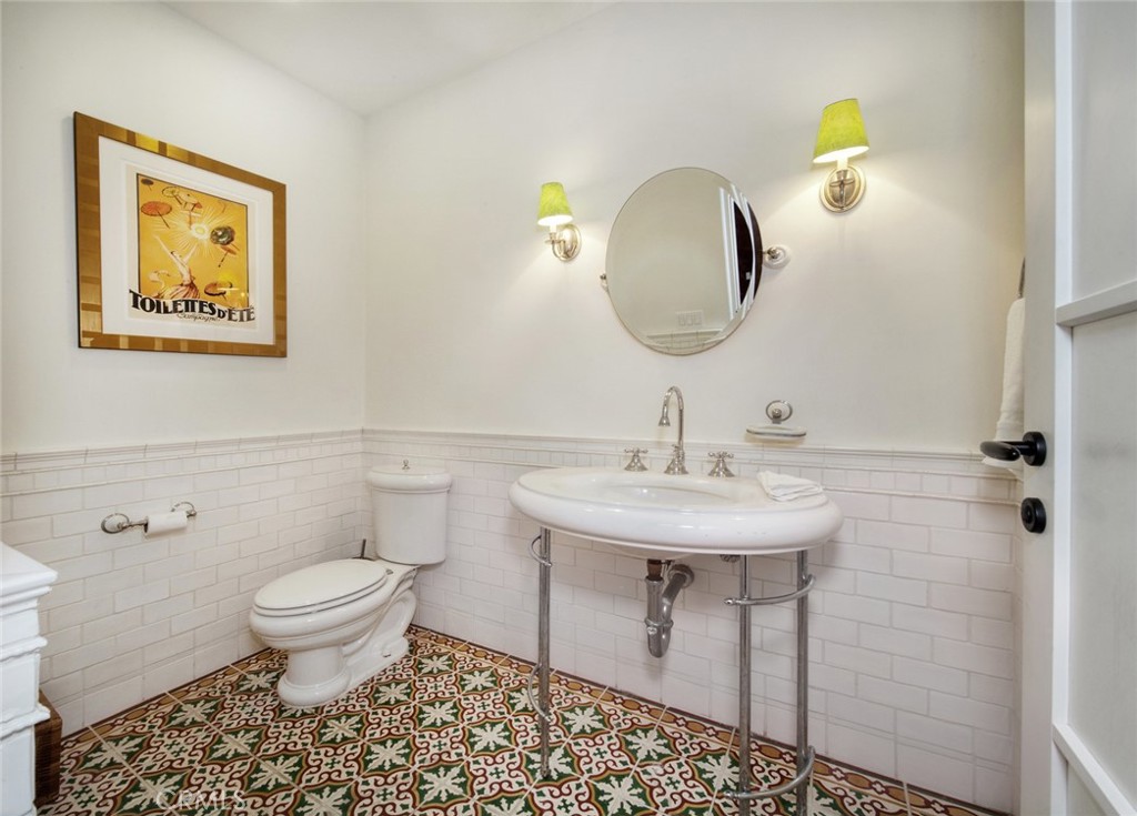 Emerald Bay (EB) - Residential Lease