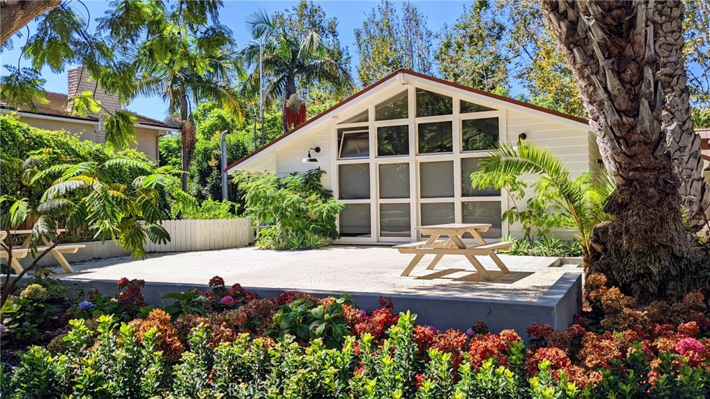 Emerald Bay (EB) - Residential Lease