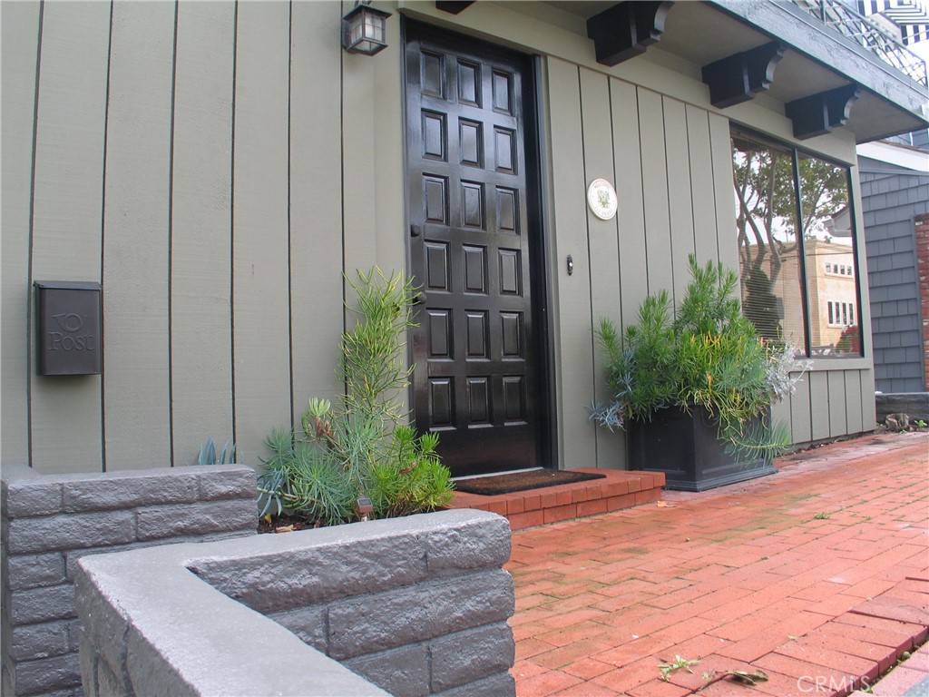112 Pearl Avenue
