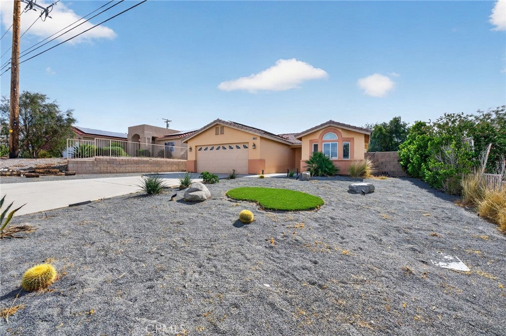 12828 Miracle Hill