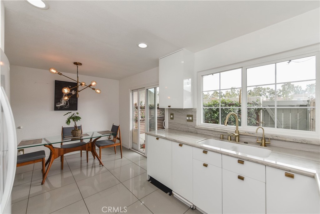 Columbia Square (CS) - Residential Lease