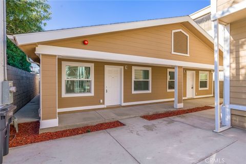Photo of 710 N Minter ST #6, Santa Ana, CA 92701 (MLS # PW26126365)