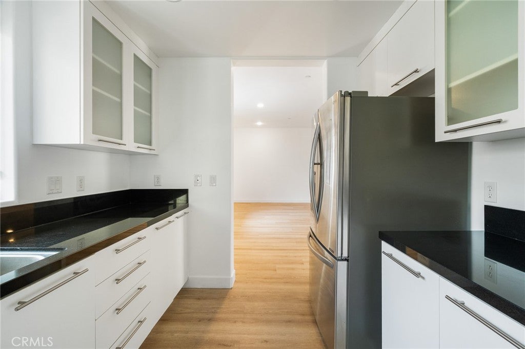 230 S Jackson 309
