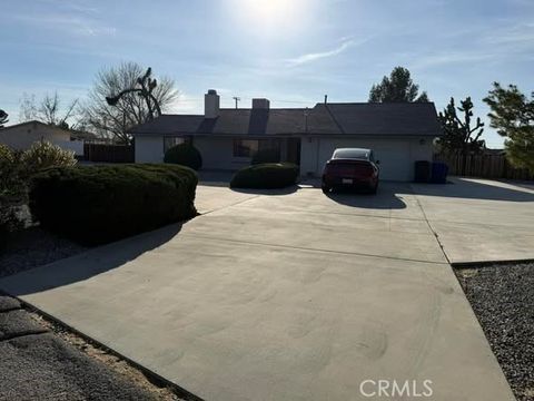 Photo of 13564 Seminole Rd, Apple Valley, CA 92308 (MLS # SB26057676)