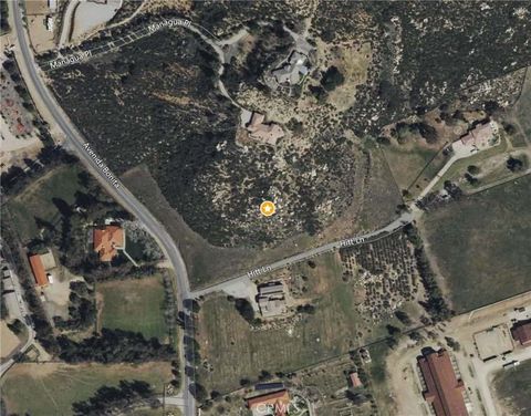 Photo of 0 Avenida Bonita, Murrieta, CA 92562 (MLS # SW26117036)