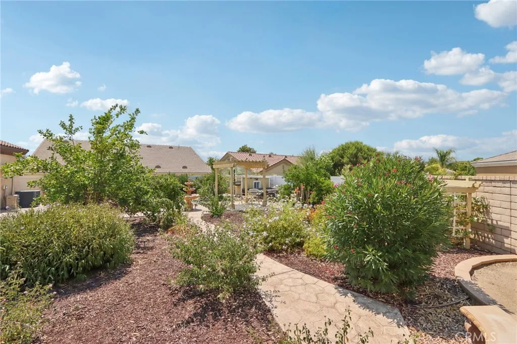 Hemet, California 92545, United States, 2 Bedrooms Bedrooms, ,2 BathroomsBathrooms,Residential,Active,193419