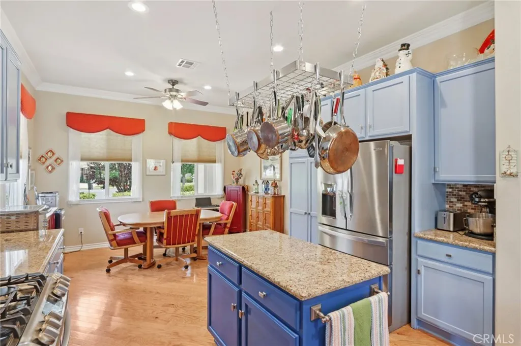 Hemet, California 92545, United States, 2 Bedrooms Bedrooms, ,2 BathroomsBathrooms,Residential,Active,193419