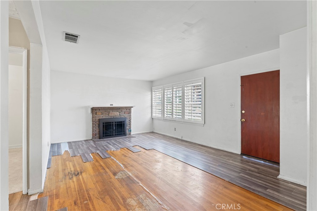 956 Grand Avenue