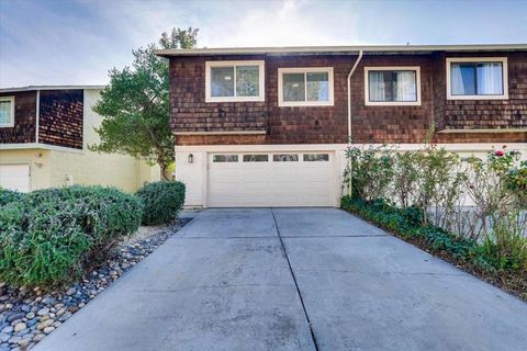 Photo of 1712 Heavenly Bamboo Court, San Jose, CA 95131 (MLS # ML82034115)