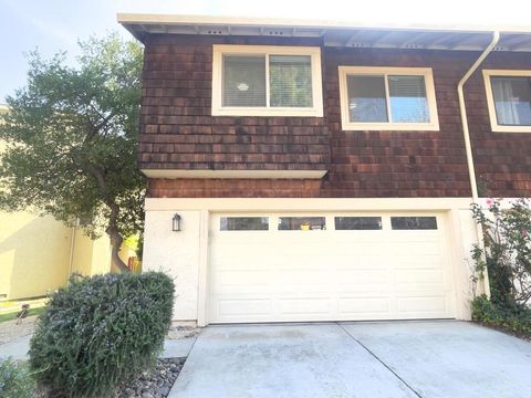 Photo of 1712 Heavenly Bamboo Court, San Jose, CA 95131 (MLS # ML82034115)