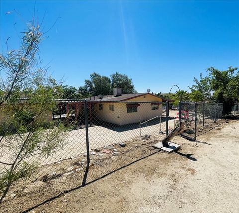 Photo of 49116 Hibiscus DR, Morongo Valley, CA 92256 (MLS # JT26104748)