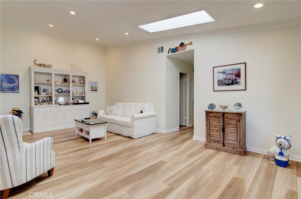 Huntington Landmark Townhomes (HLAN) - Residential