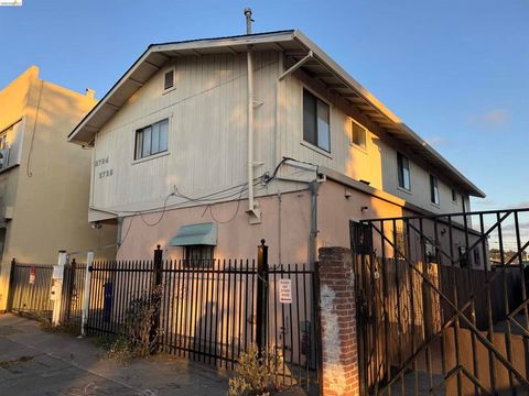 Photo of 2726 73rd Ave Ave, Oakland, CA 94605 (MLS # 41129400)