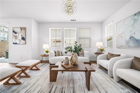 333 Calle Elegante Lake Forest CA 92630