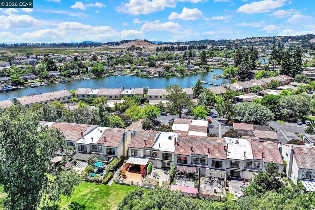 908 Marina Dr
