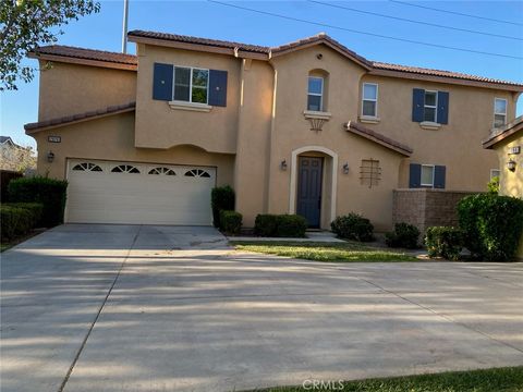 Photo of 7076 Luminaire Court, Eastvale, CA 92880 (MLS # IG25086780)