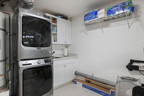 Tiny photo for 929 Vallecito Drive, Ventura, CA 93001 (MLS # V1-38341)