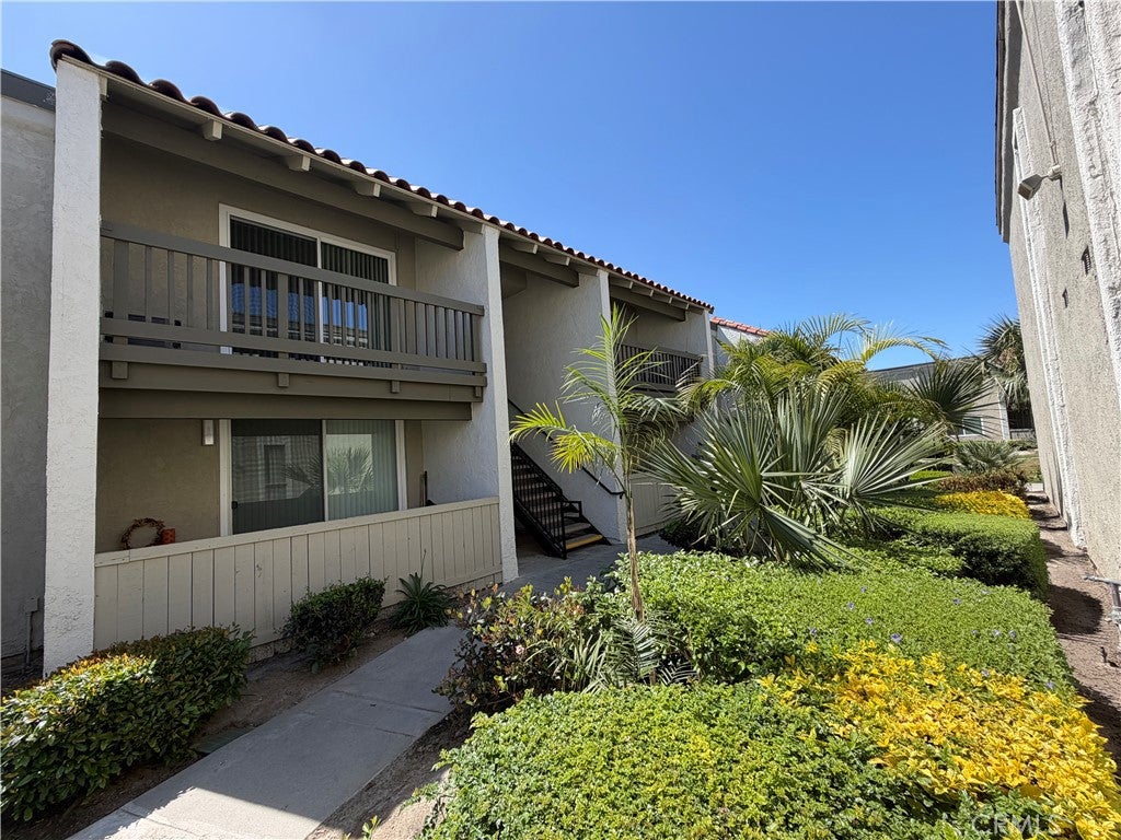 17230 San Mateo 20