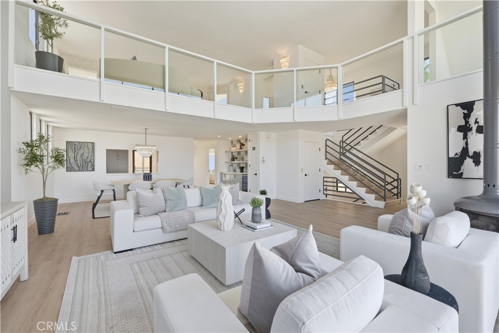 Peninsula (PI) - Residential