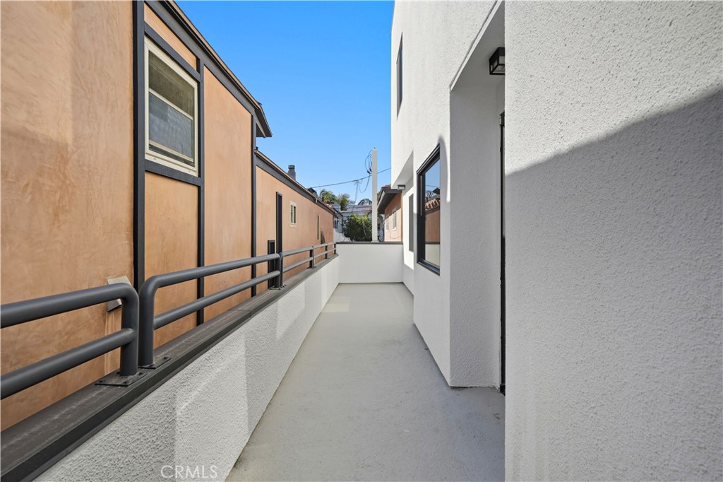 Peninsula (PI) - Residential