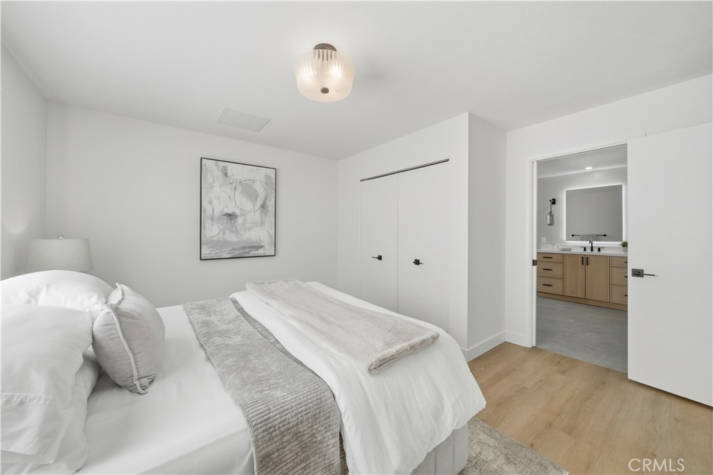 Peninsula (PI) - Residential