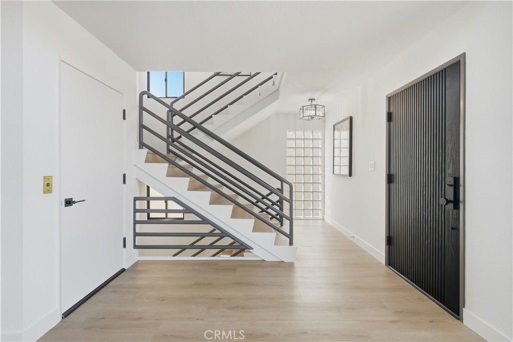 Peninsula (PI) - Residential