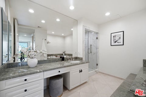 Tiny photo for 325 N Oakhurst Drive #405, Beverly Hills, CA 90210 (MLS # 26103089)