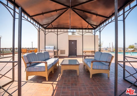 Tiny photo for 325 N Oakhurst Drive #405, Beverly Hills, CA 90210 (MLS # 26103089)