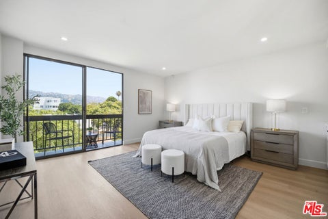 Tiny photo for 325 N Oakhurst Drive #405, Beverly Hills, CA 90210 (MLS # 26103089)