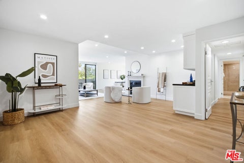 Tiny photo for 325 N Oakhurst Drive #405, Beverly Hills, CA 90210 (MLS # 26103089)