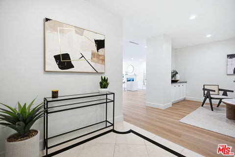 Tiny photo for 325 N Oakhurst Drive #405, Beverly Hills, CA 90210 (MLS # 26103089)