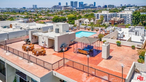 Tiny photo for 325 N Oakhurst Drive #405, Beverly Hills, CA 90210 (MLS # 26103089)