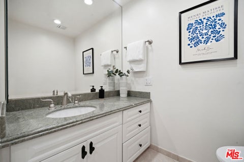 Tiny photo for 325 N Oakhurst Drive #405, Beverly Hills, CA 90210 (MLS # 26103089)