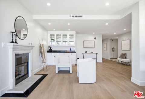 Tiny photo for 325 N Oakhurst Drive #405, Beverly Hills, CA 90210 (MLS # 26103089)