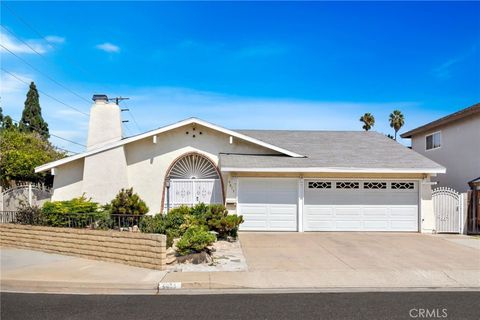9015 La Linda Avenue Fountain Valley CA 92708