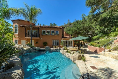 Photo of 2401 Cascadia Drive, Glendale, CA 91206 (MLS # GD26193794)