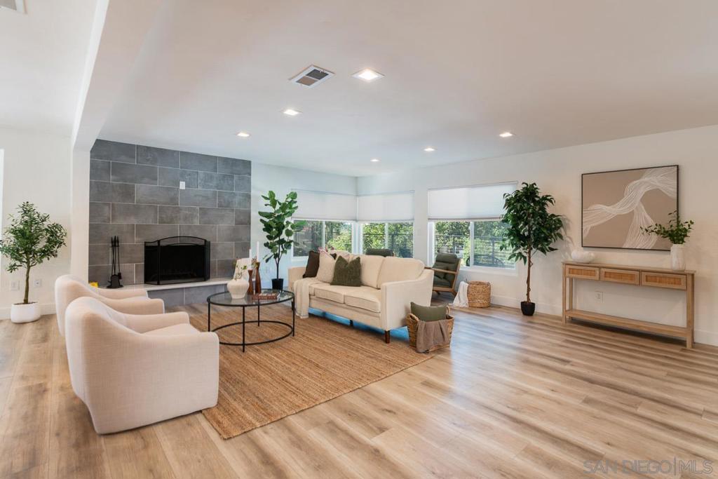 4337 Avocado Blvd