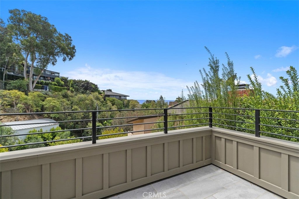 802 Summit, Laguna Beach CA 92651 - Photo 36